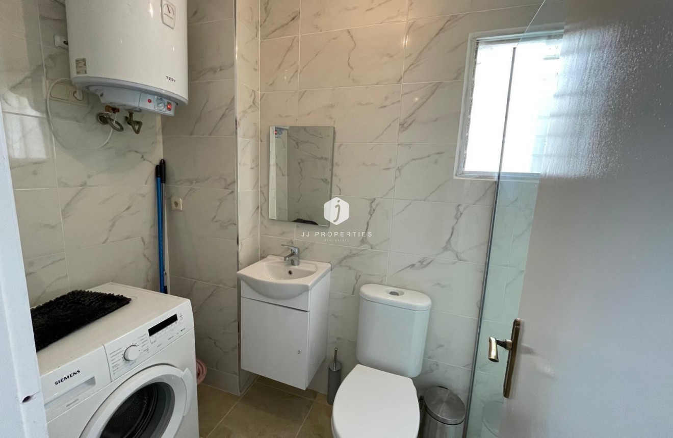 Segunda mano - Ático -
Torrevieja - Centro