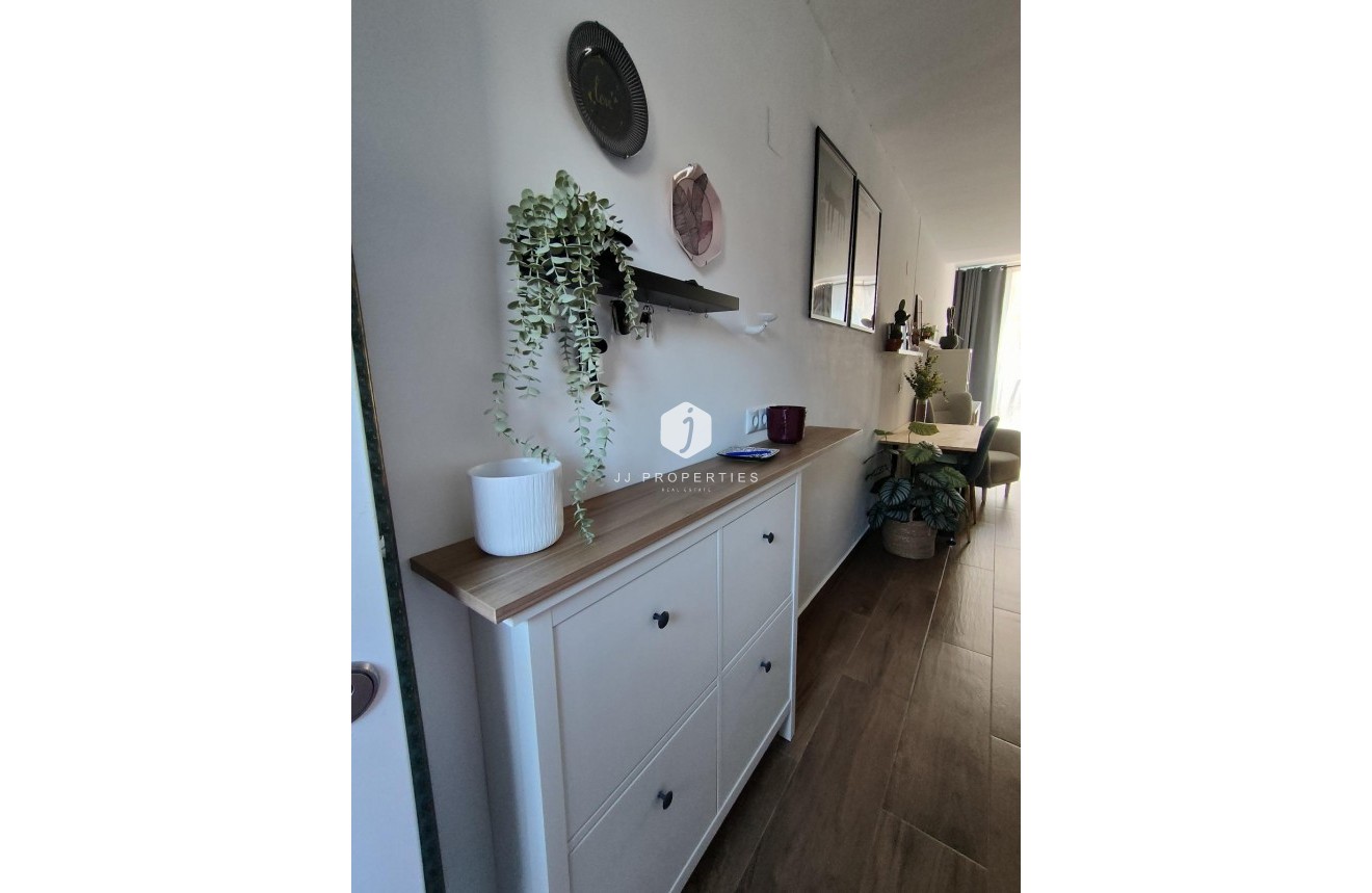 Segunda mano - Apartamento / piso -
Torrevieja - La Mata