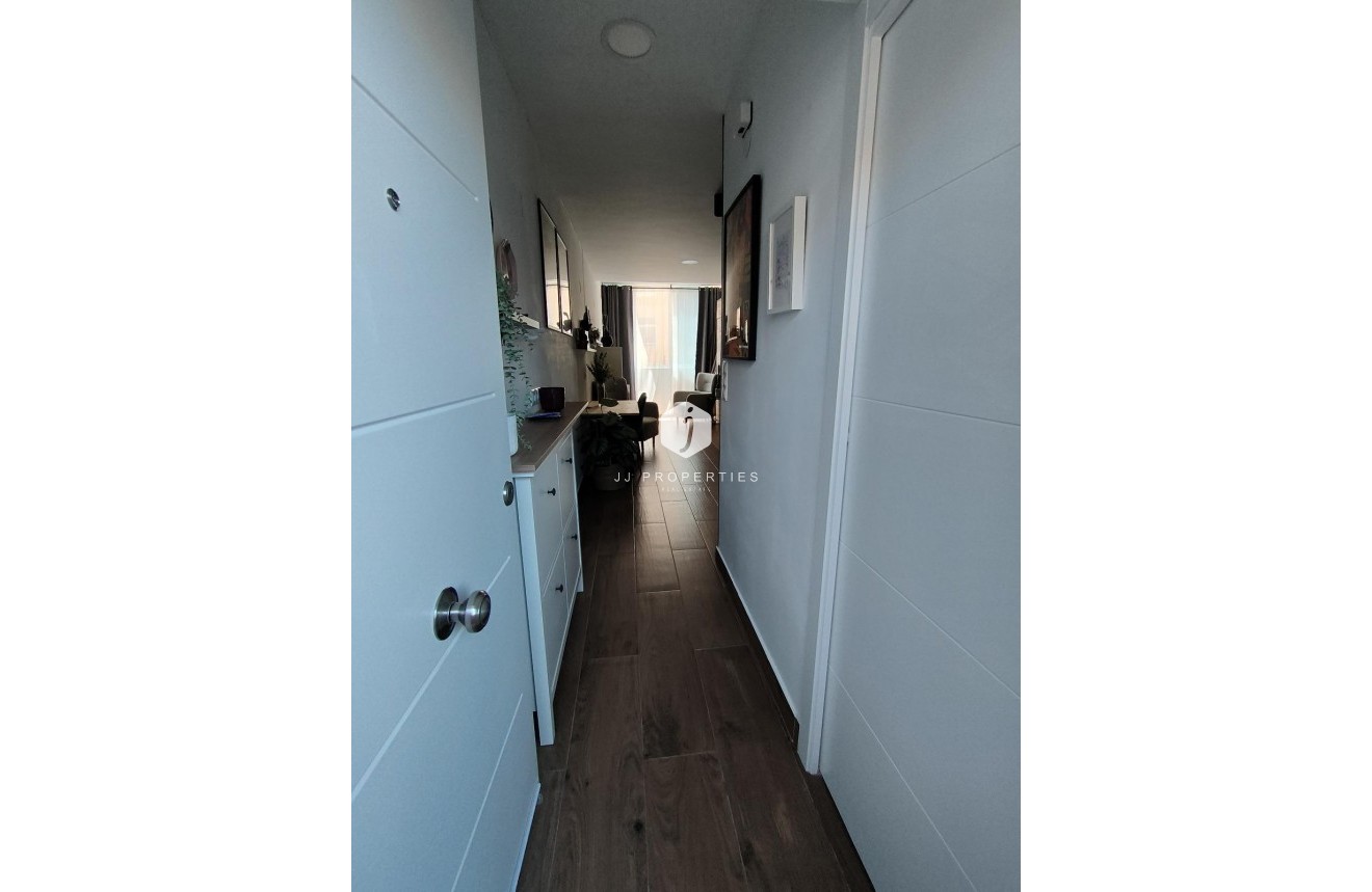 Segunda mano - Apartamento / piso -
Torrevieja - La Mata