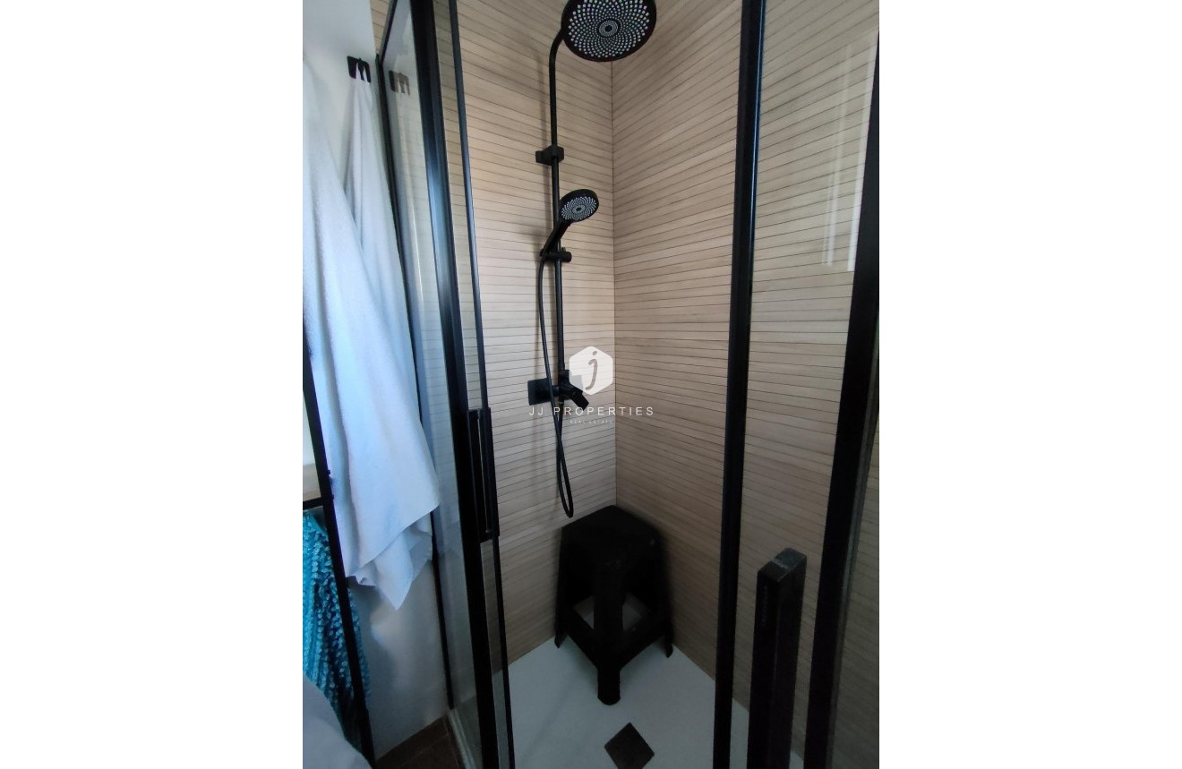 Segunda mano - Apartamento / piso -
Torrevieja - La Mata