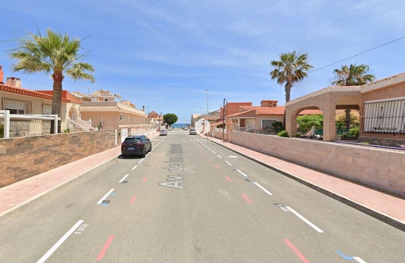 Segunda mano - Apartamento / piso -
Torrevieja - La Mata