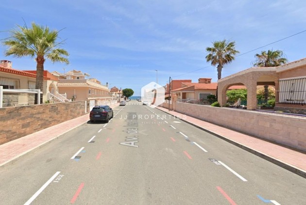 Segunda mano - Apartamento / piso -
Torrevieja - La Mata