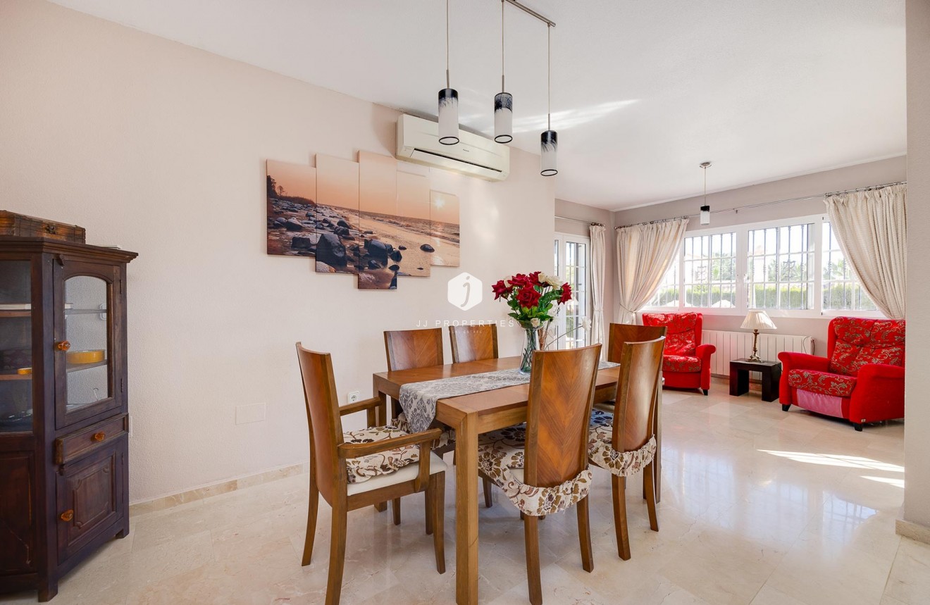 Segunda mano - Villa -
Orihuela Costa - Costa Blanca