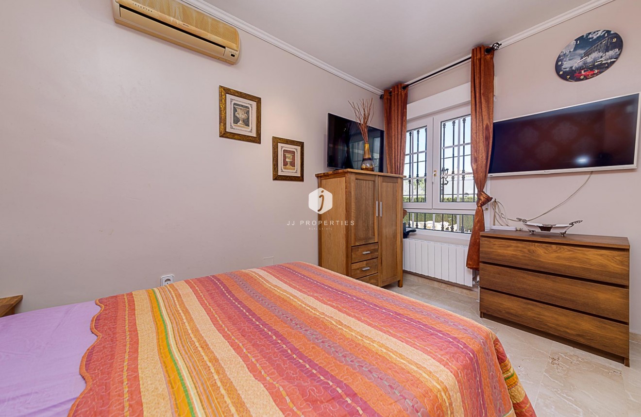 Segunda mano - Villa -
Orihuela Costa - Costa Blanca