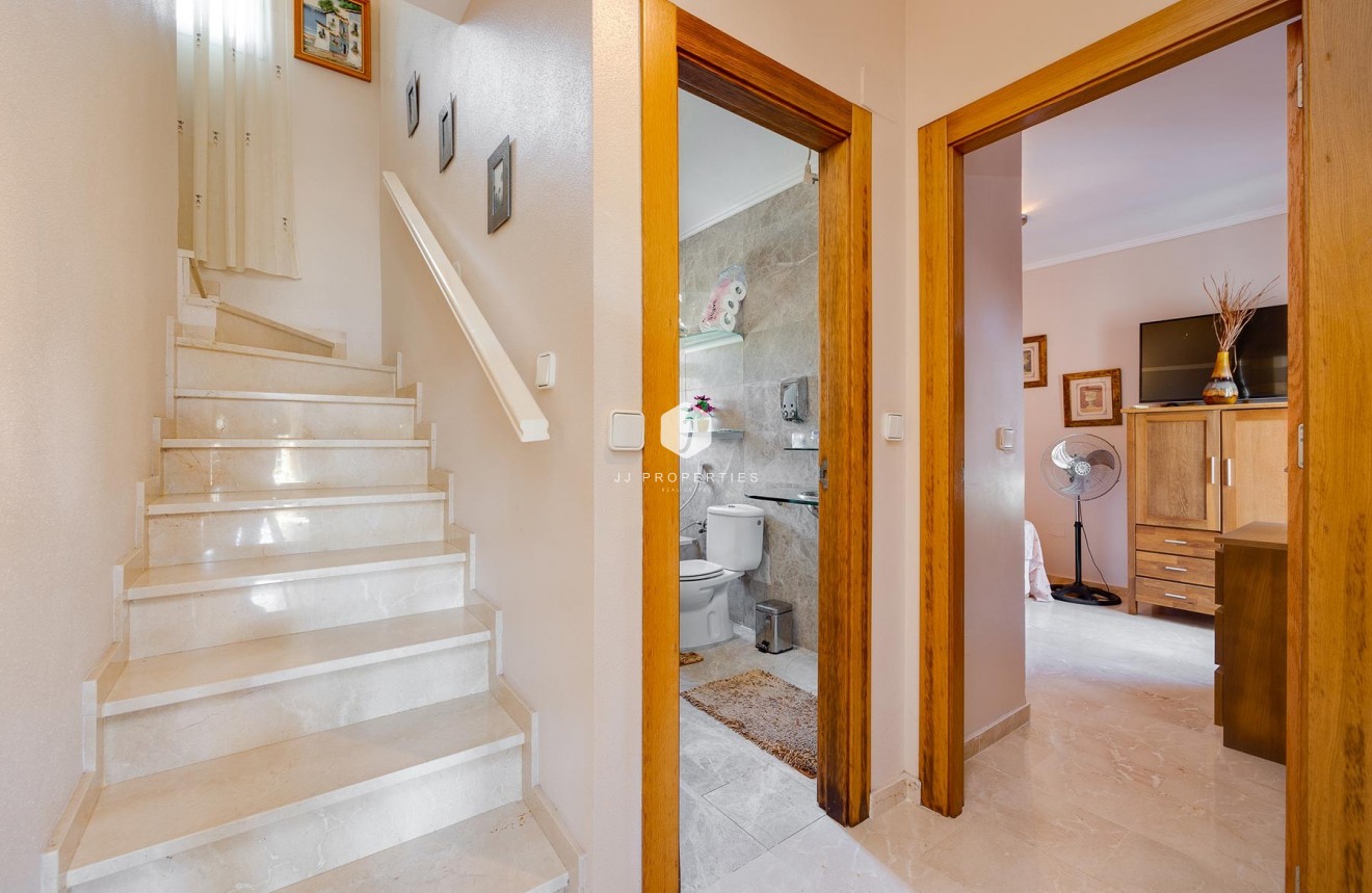 Segunda mano - Villa -
Orihuela Costa - Costa Blanca