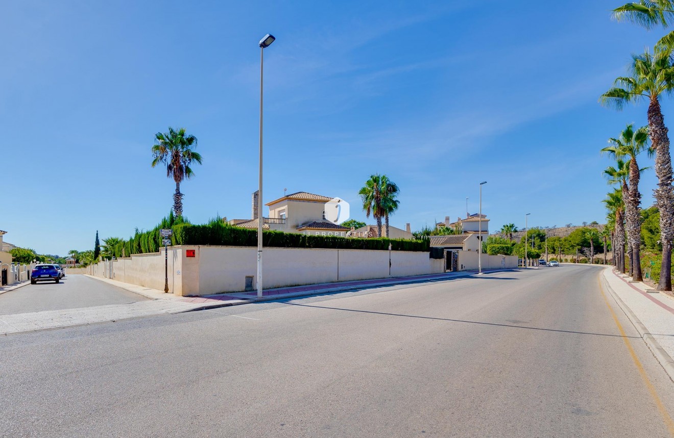 Segunda mano - Villa -
Orihuela Costa - Costa Blanca