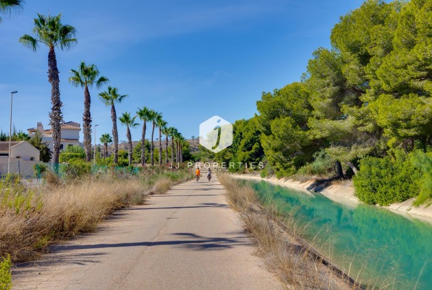 Segunda mano - Villa -
Orihuela Costa - Costa Blanca