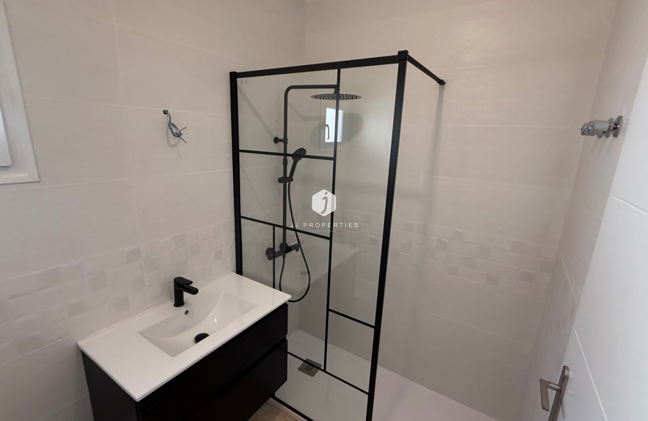 Segunda mano - Villa -
Torrevieja - Costa Blanca