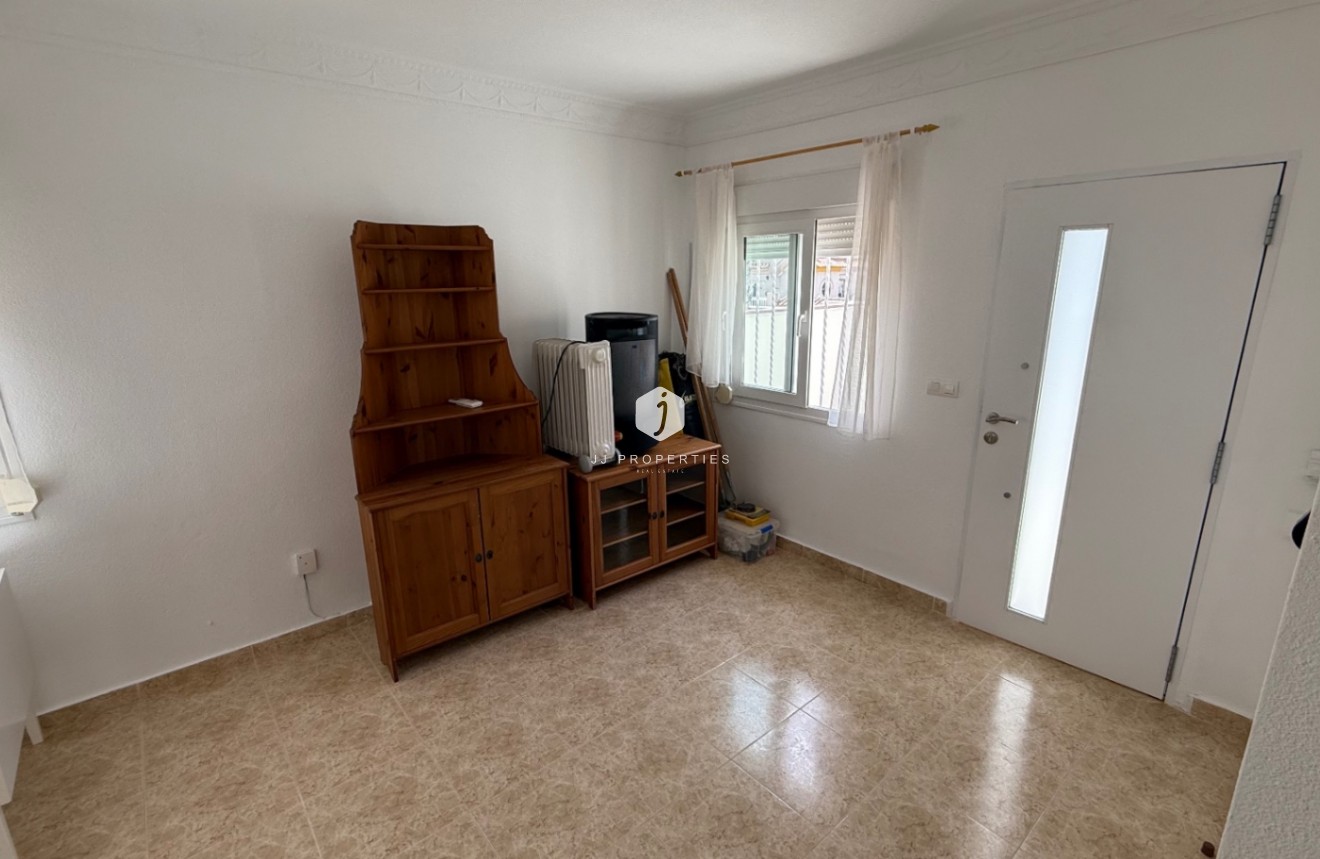 Segunda mano - Villa -
Torrevieja - Costa Blanca