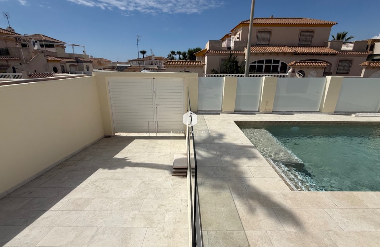 Segunda mano - Villa -
Torrevieja - Costa Blanca