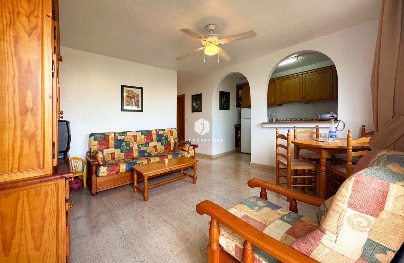 Segunda mano - Bungalow -
San Miguel de Salinas - Inland