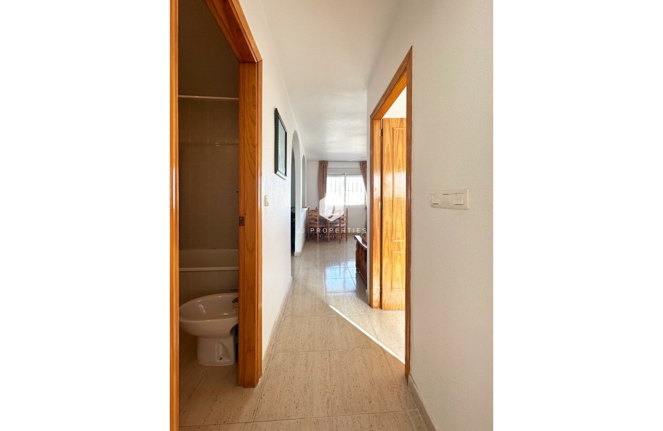 Segunda mano - Bungalow -
San Miguel de Salinas - Inland