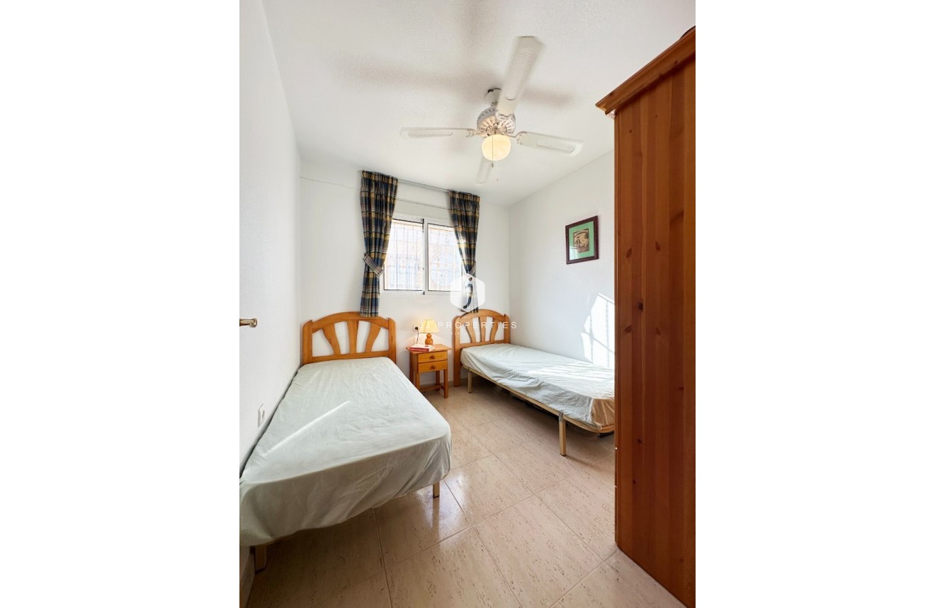 Segunda mano - Bungalow -
San Miguel de Salinas - Inland