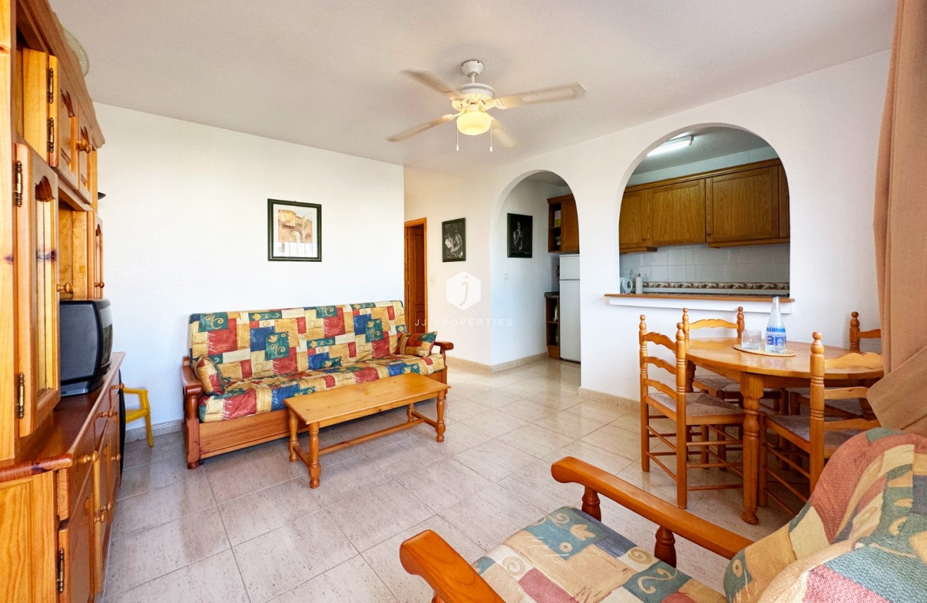 Segunda mano - Bungalow -
San Miguel de Salinas - Inland