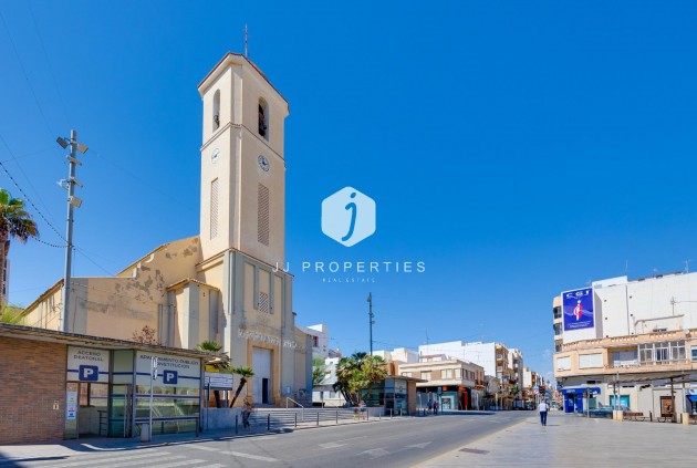 Segunda mano - Apartamento / piso -
Guardamar del Segura - Pueblo