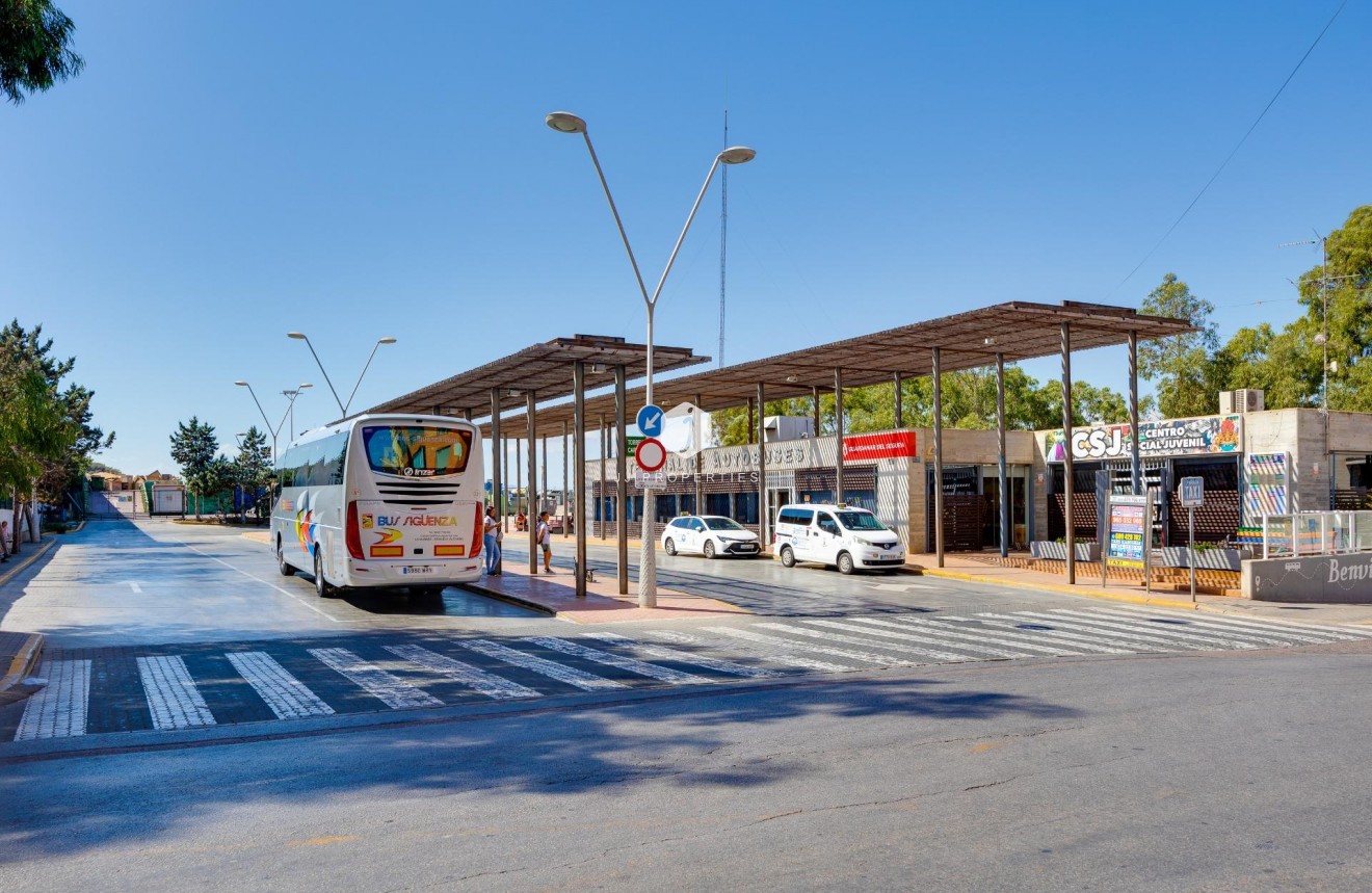 Segunda mano - Apartamento / piso -
Guardamar del Segura - Pueblo