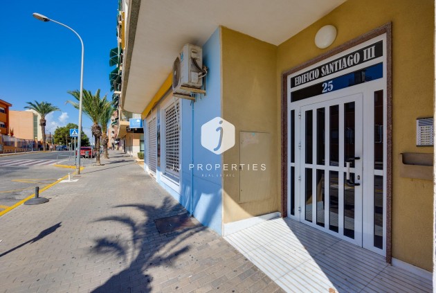 Segunda mano - Apartamento / piso -
Guardamar del Segura - Pueblo