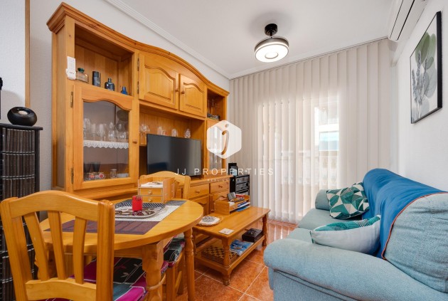 Segunda mano - Apartamento / piso -
Guardamar del Segura - Pueblo