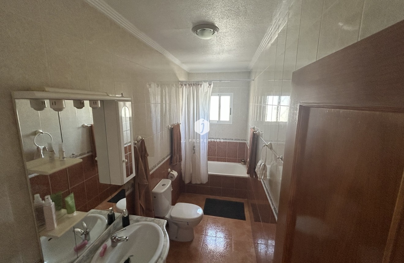 Segunda mano - Chalet -
Torrevieja - Costa Blanca