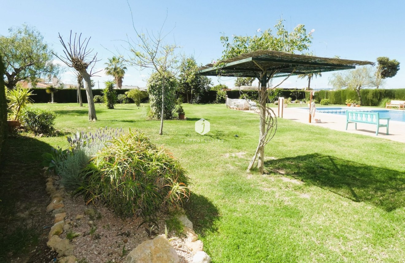 Segunda mano - Chalet -
Torrevieja - Costa Blanca