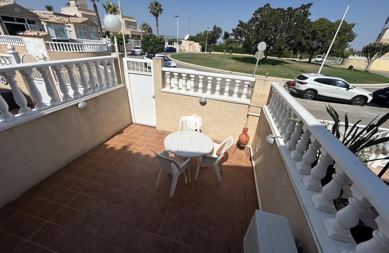 Segunda mano - Chalet -
Torrevieja - Costa Blanca