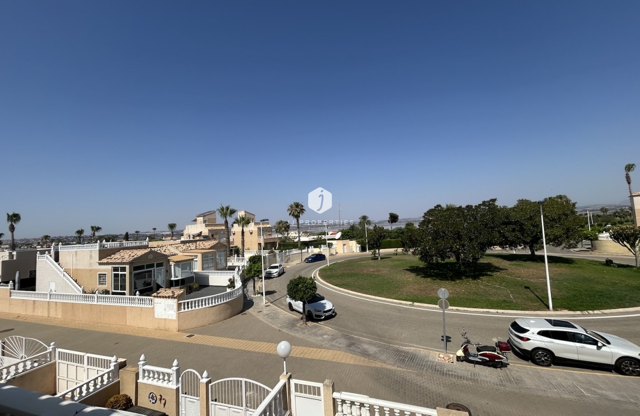 Segunda mano - Chalet -
Torrevieja - Costa Blanca