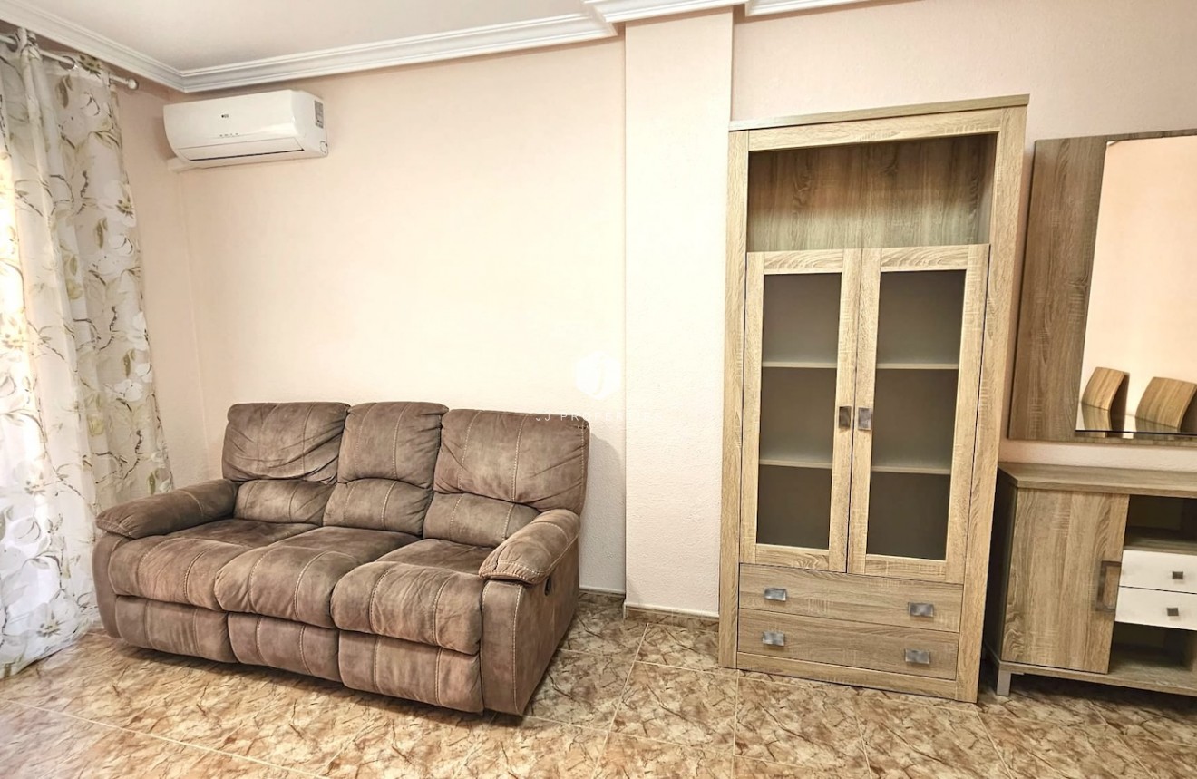 Segunda mano - Apartamento / piso -
Torrevieja - Costa Blanca