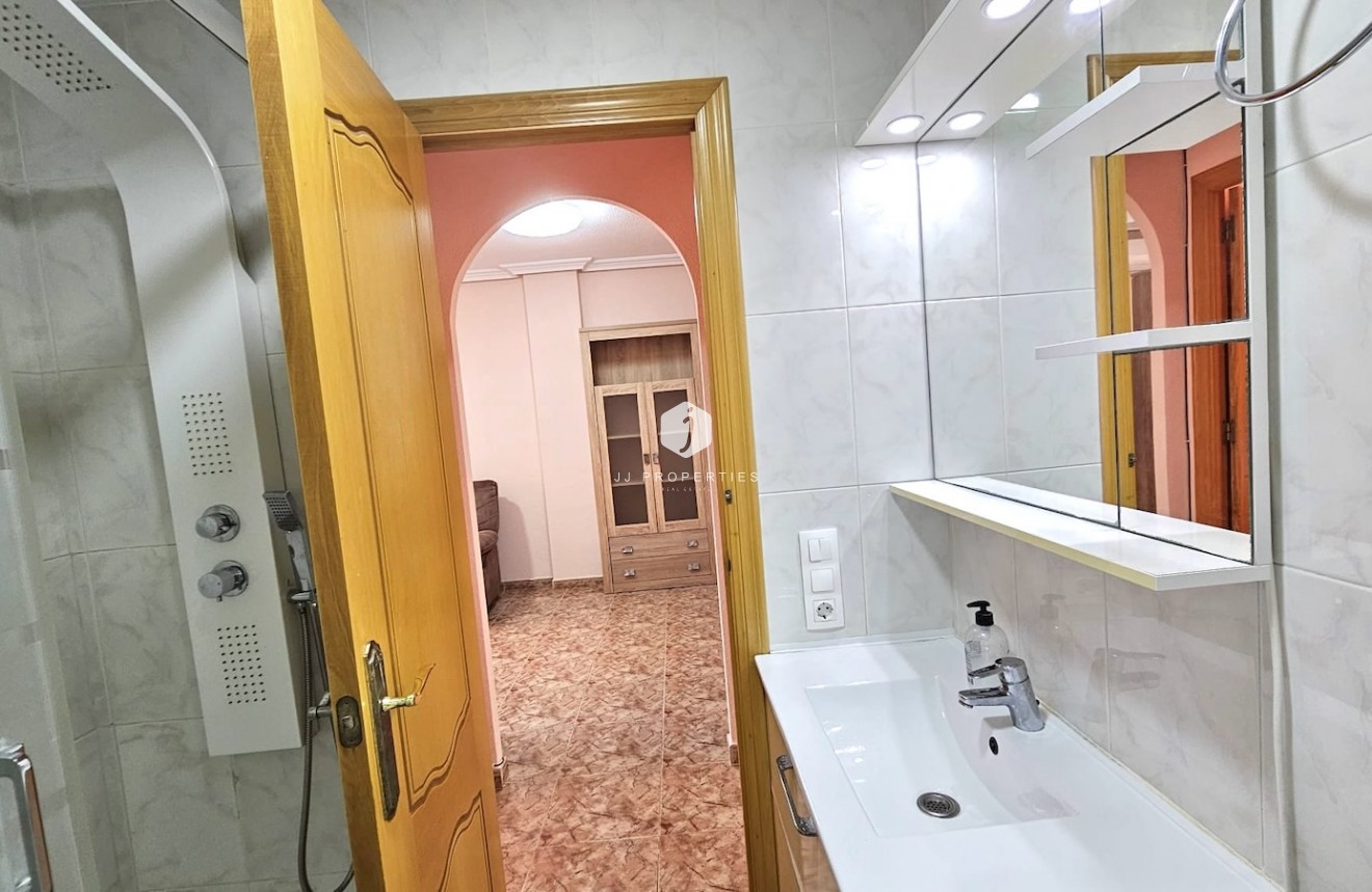 Segunda mano - Apartamento / piso -
Torrevieja - Costa Blanca