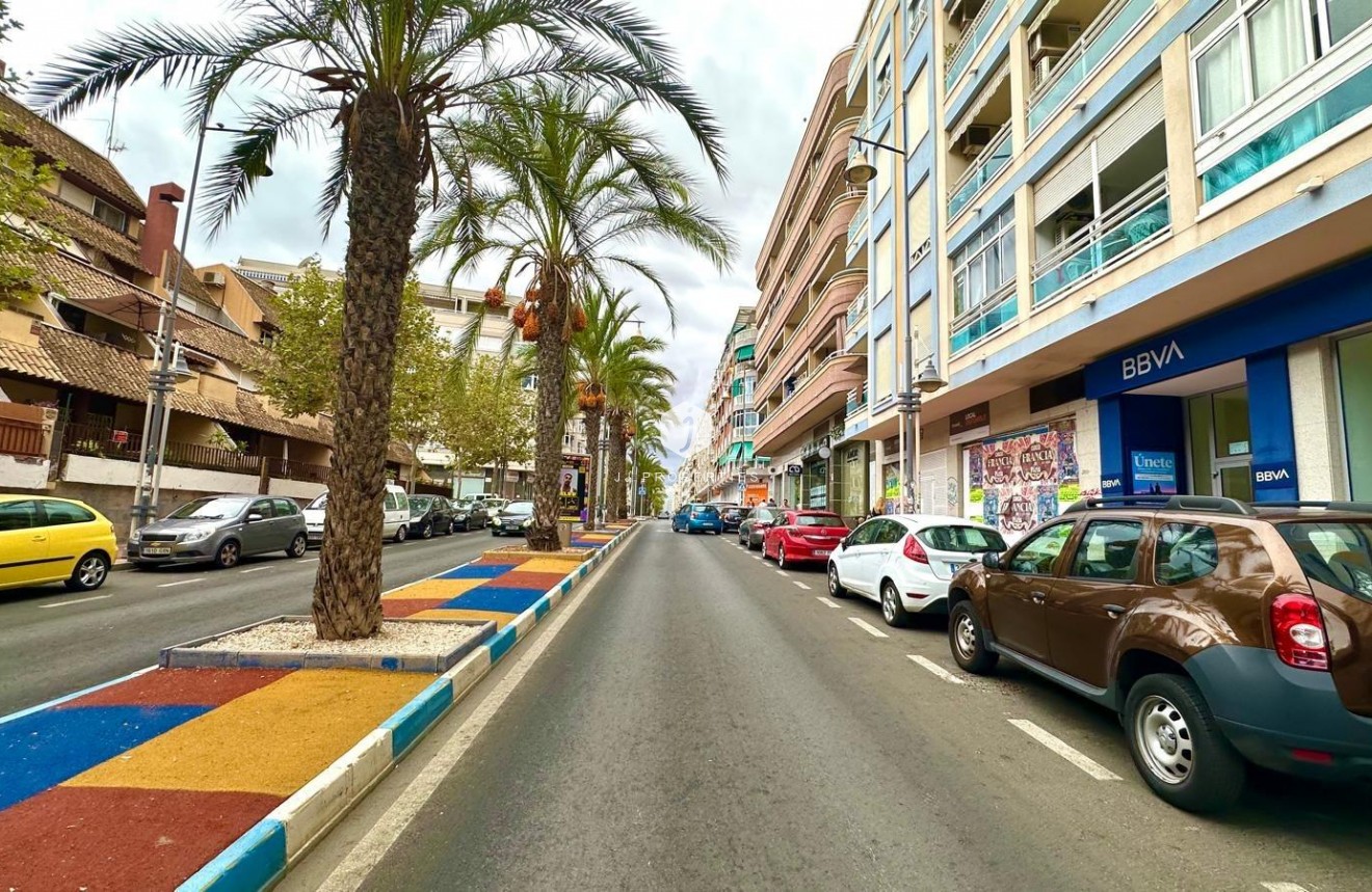 Segunda mano - Apartamento / piso -
Torrevieja - Playa del Cura