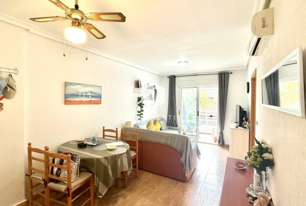 Segunda mano - Apartamento / piso -
Torrevieja - Playa del Cura