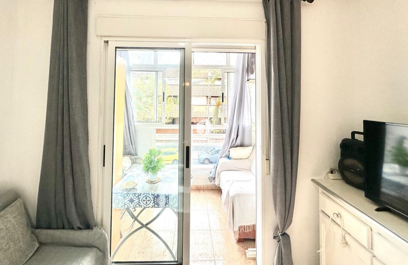 Segunda mano - Apartamento / piso -
Torrevieja - Playa del Cura