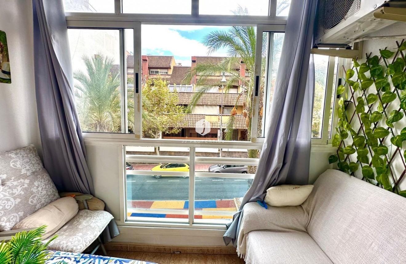 Segunda mano - Apartamento / piso -
Torrevieja - Playa del Cura