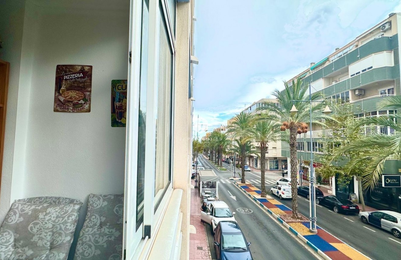 Segunda mano - Apartamento / piso -
Torrevieja - Playa del Cura