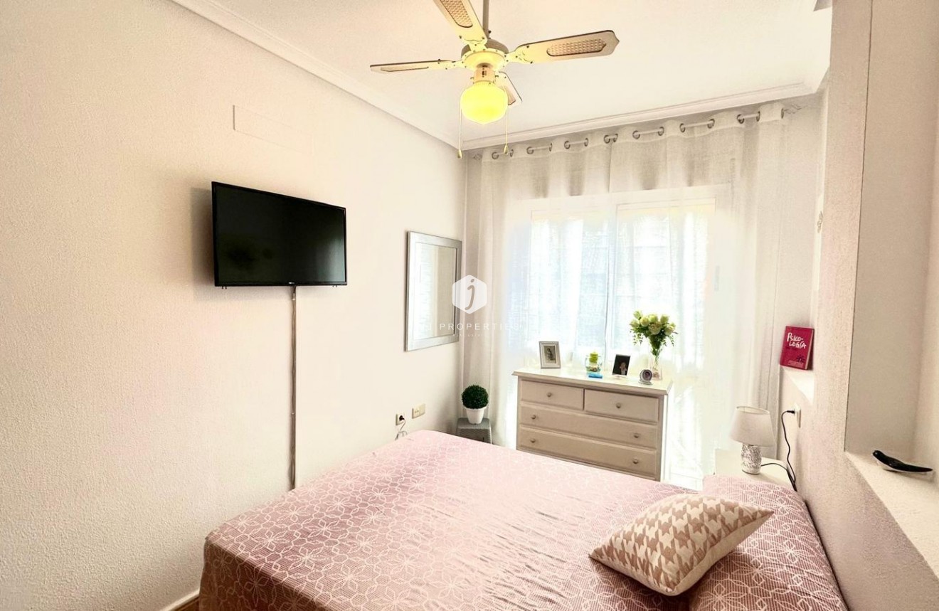 Segunda mano - Apartamento / piso -
Torrevieja - Playa del Cura