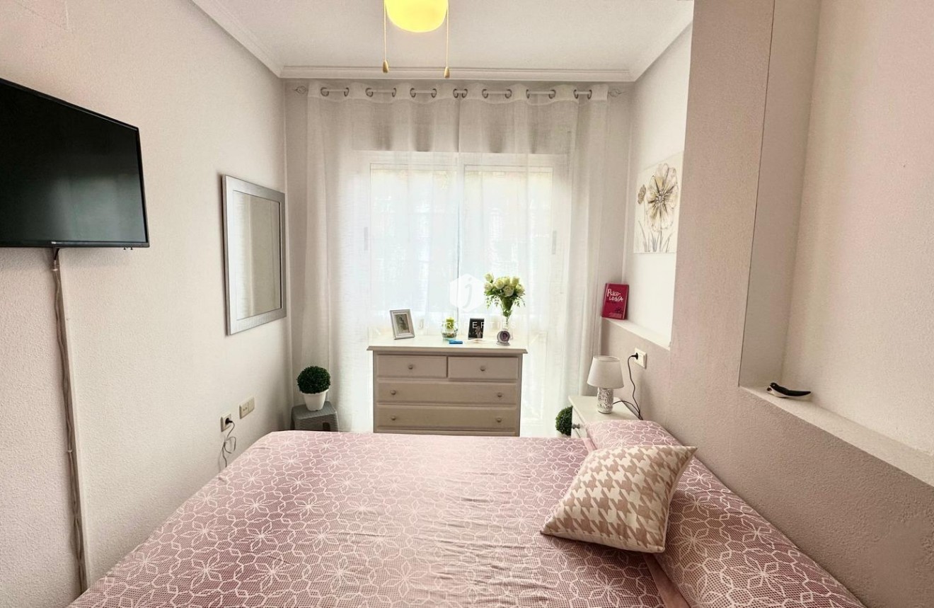 Segunda mano - Apartamento / piso -
Torrevieja - Playa del Cura