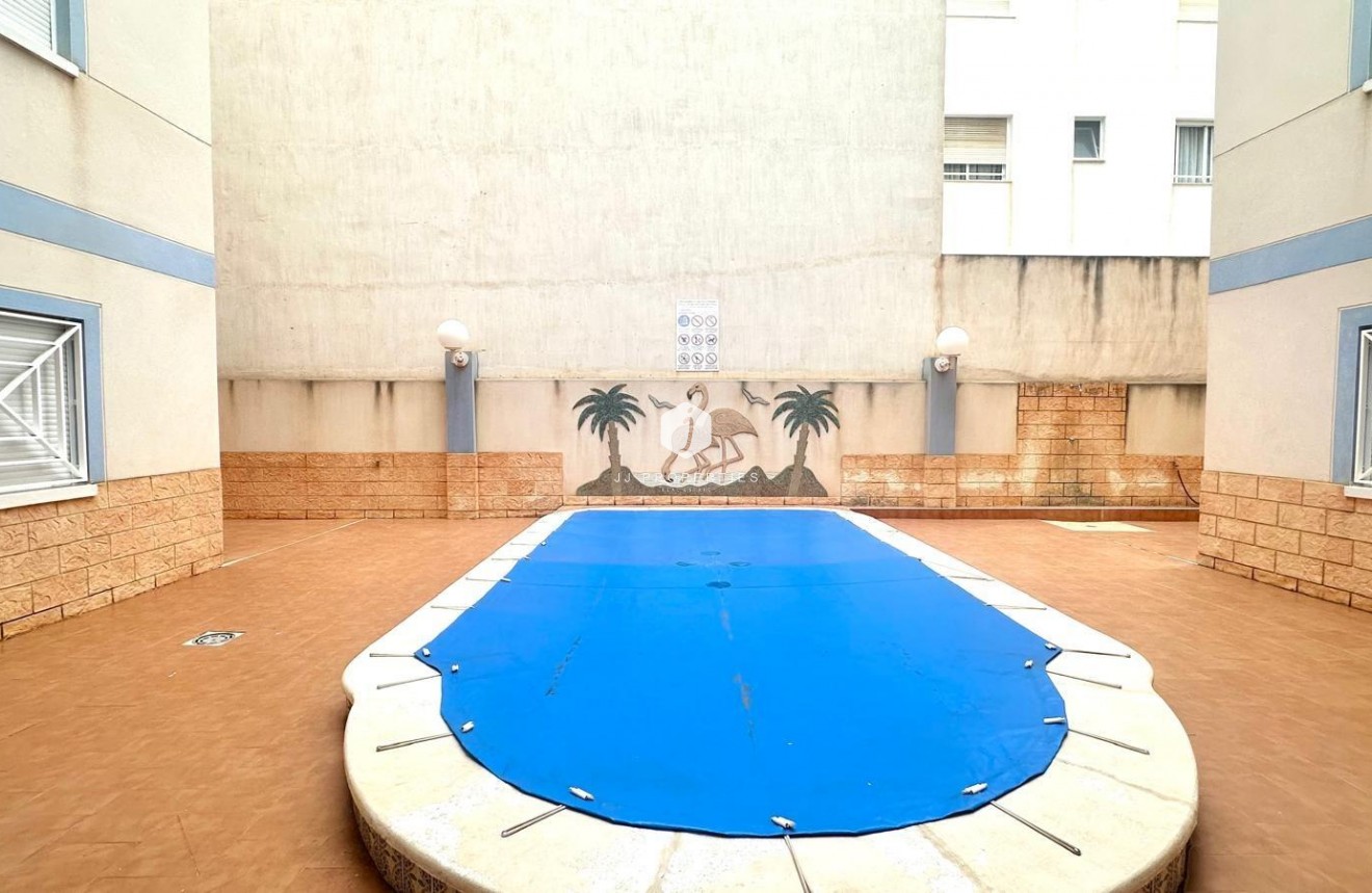 Segunda mano - Apartamento / piso -
Torrevieja - Playa del Cura