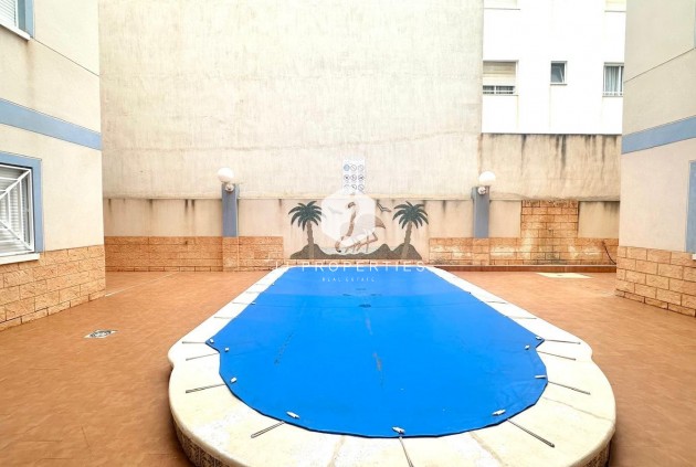 Segunda mano - Apartamento / piso -
Torrevieja - Playa del Cura