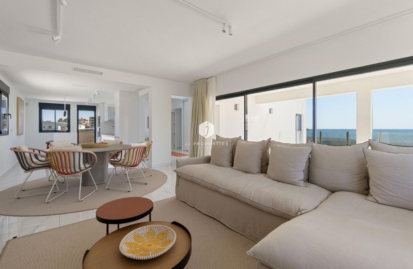 Segunda mano - Villa -
Torrevieja - La veleta