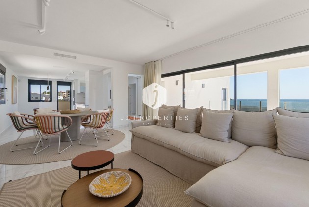 Segunda mano - Villa -
Torrevieja - La veleta