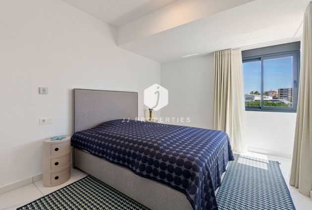 Segunda mano - Villa -
Torrevieja - La veleta