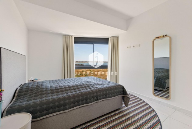 Segunda mano - Villa -
Torrevieja - La veleta