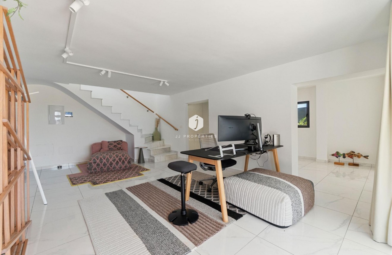 Segunda mano - Villa -
Torrevieja - La veleta