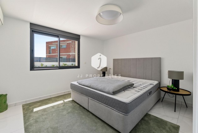 Segunda mano - Villa -
Torrevieja - La veleta