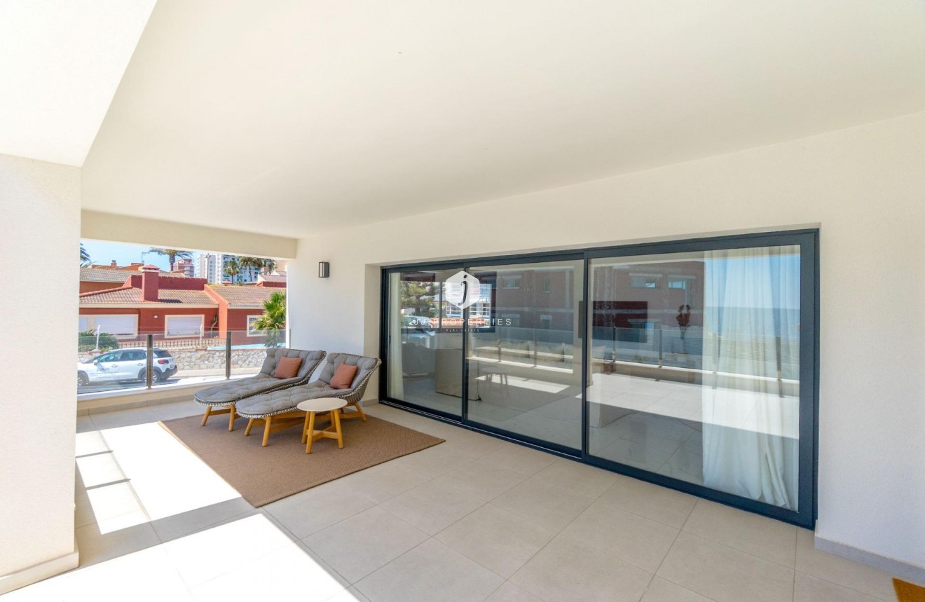 Segunda mano - Villa -
Torrevieja - La veleta