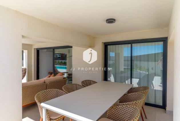 Segunda mano - Villa -
Torrevieja - La veleta