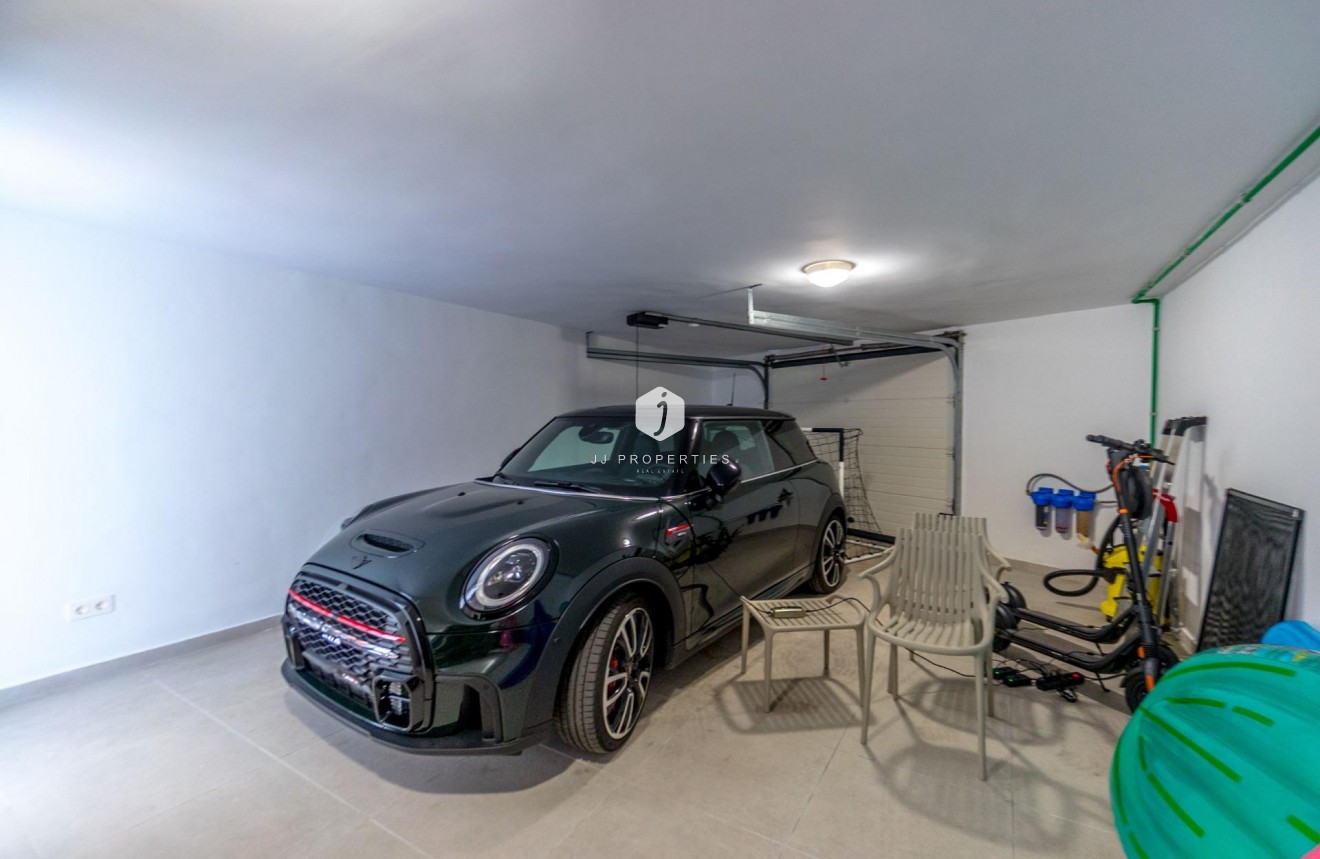 Segunda mano - Villa -
Torrevieja - La veleta