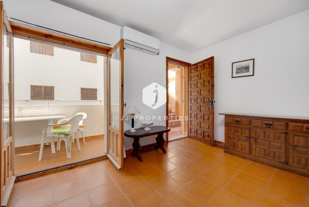 Segunda mano - Apartamento / piso -
Torrevieja - La Mata