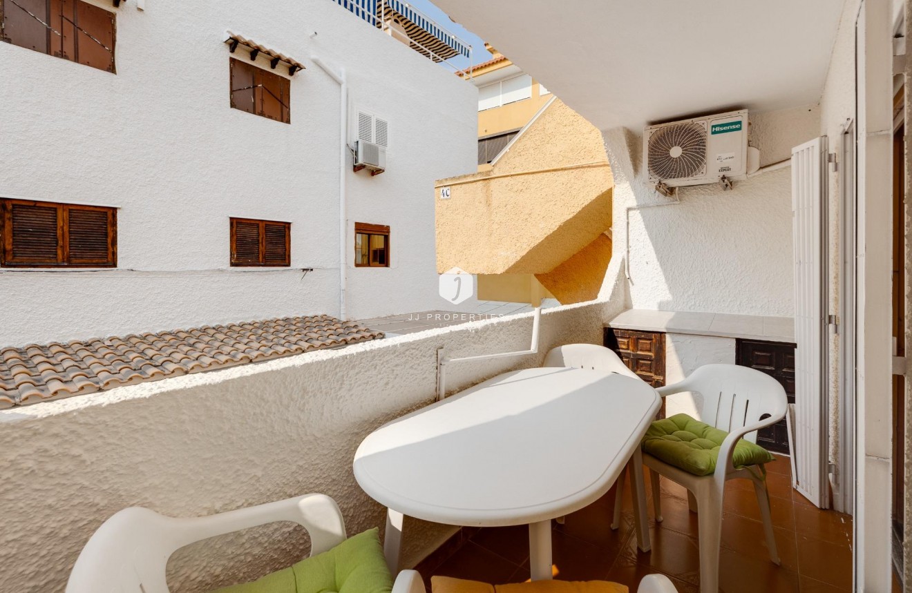 Segunda mano - Apartamento / piso -
Torrevieja - La Mata