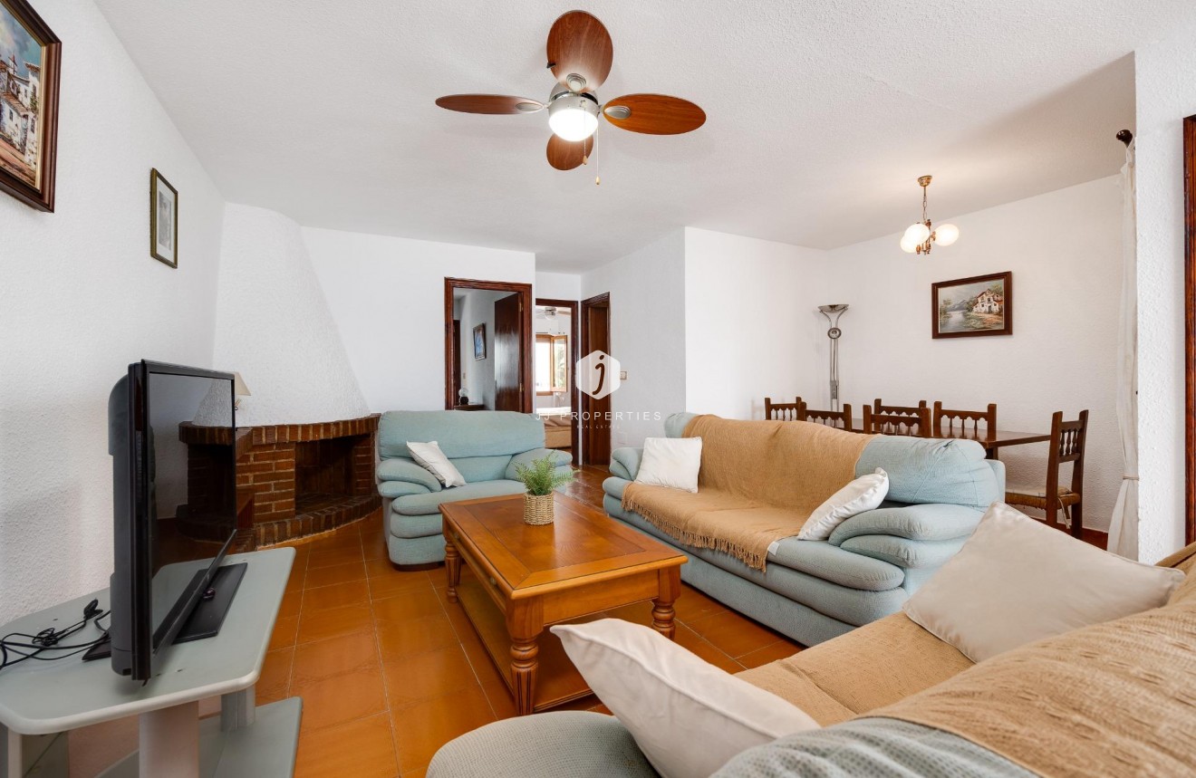 Segunda mano - Apartamento / piso -
Torrevieja - La Mata