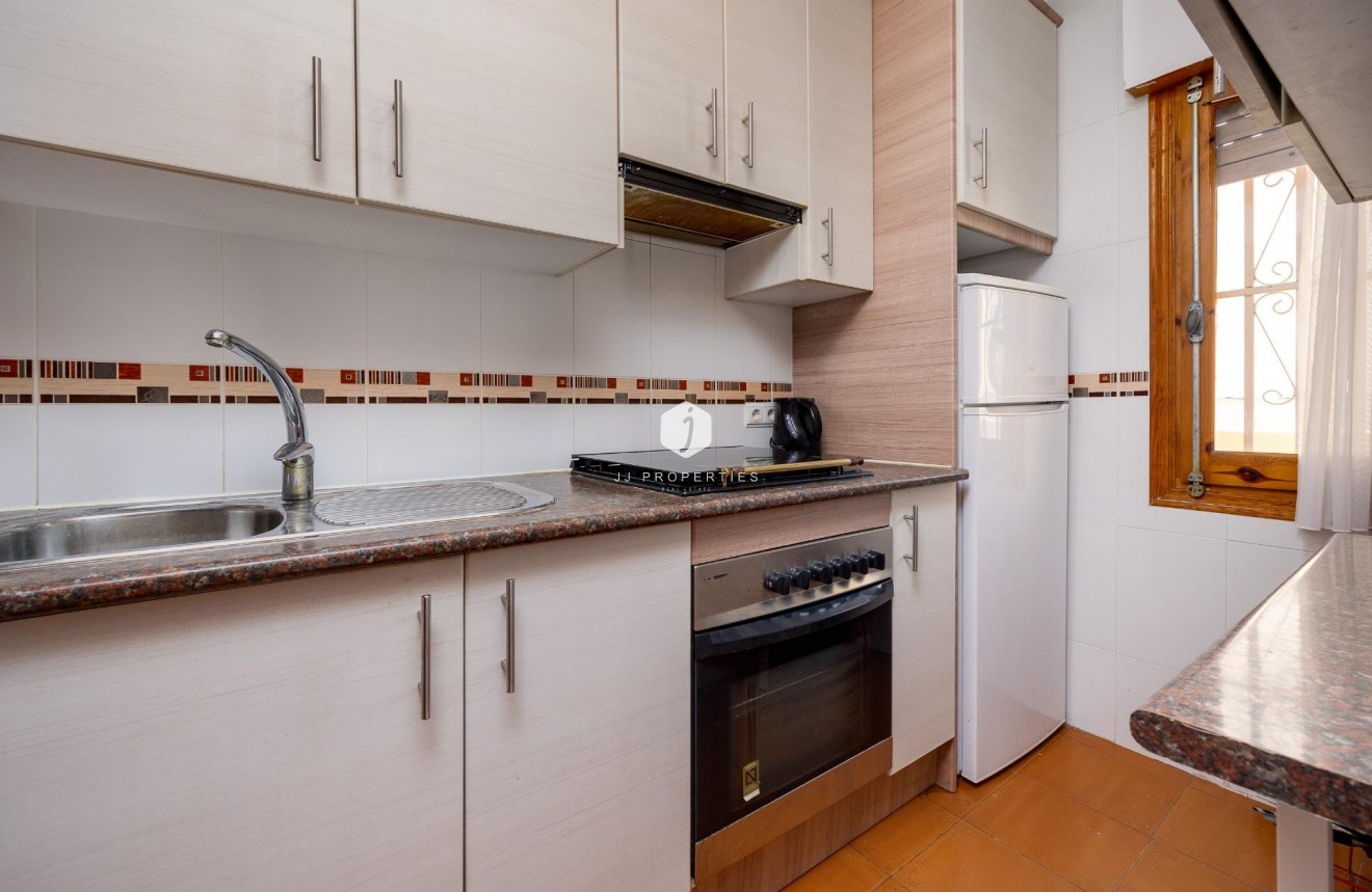 Segunda mano - Apartamento / piso -
Torrevieja - La Mata